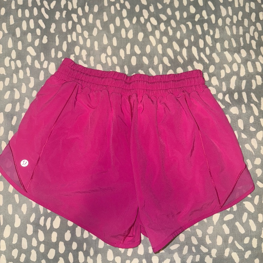 Lululemon Hotty Hot Shorts 4”
